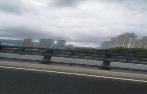 为了实现这一目标星鸣特攻投入了大量的精力和资源对游戏进行不断的优化和改进他们聘请了专业的游戏设计师和